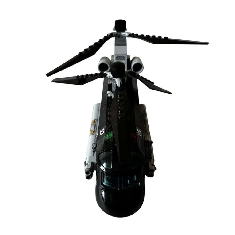 LEGO Super Heroes: Black Widow's Helicopter Chase (76162)